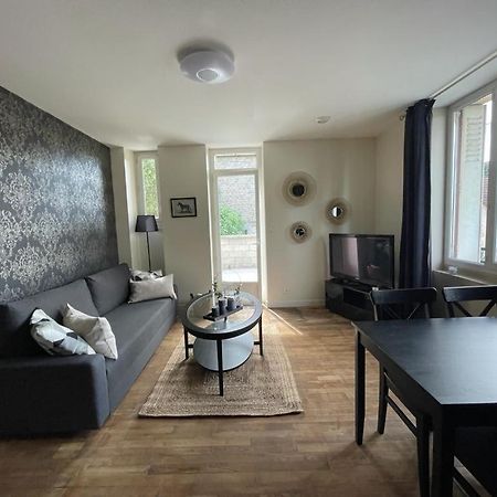 Logement A Brive Avec Terrasse Et Climatisation Pres Du Centre-Ville Et De La Gare - Fibre Internet Et Stationnements Gratuits Dış mekan fotoğraf